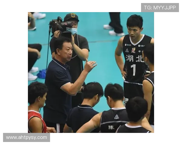 武汉排球队在排球战术排行榜中荣登第六名展现强劲实力与团队合作精神